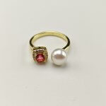 open-green-zircon-natural-pearl-gold-ring
