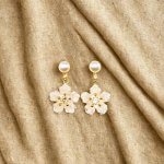 pearl-blossom-crystal-earrings
