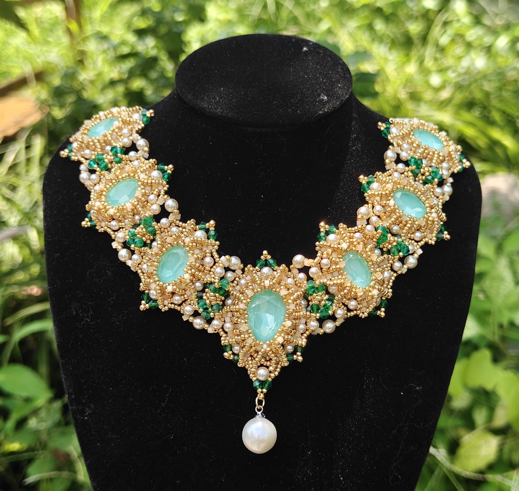 WeavePop customer support for jewelry shoppers