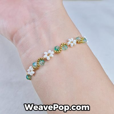 daisy seed bead bracelet on wrist – bead bracelet kit B001