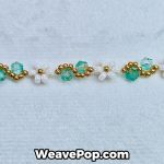 close-up of daisy flower seed bead pattern – bracelet detail B001