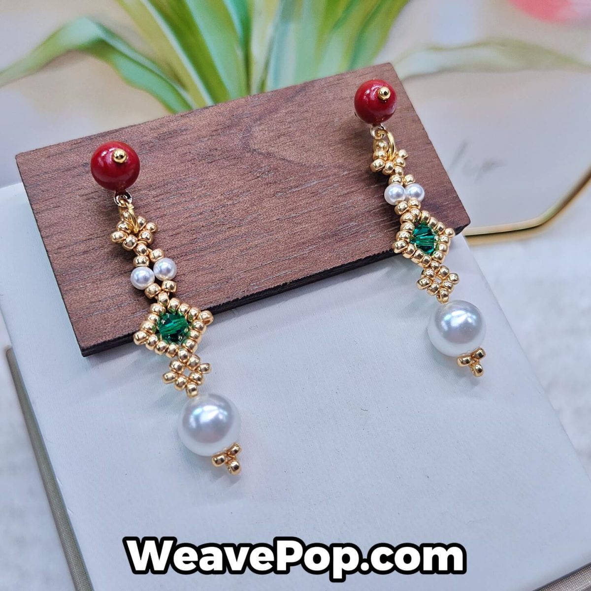 christmas crystal pearl earring making kit E001 – flat lay close-up