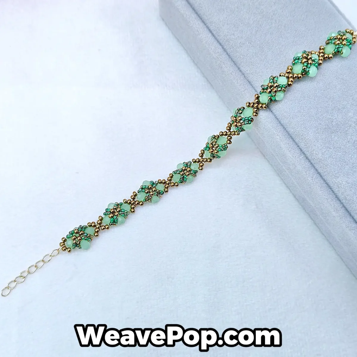 Bead bracelet kit B055 in green color with flat beads and seed beads