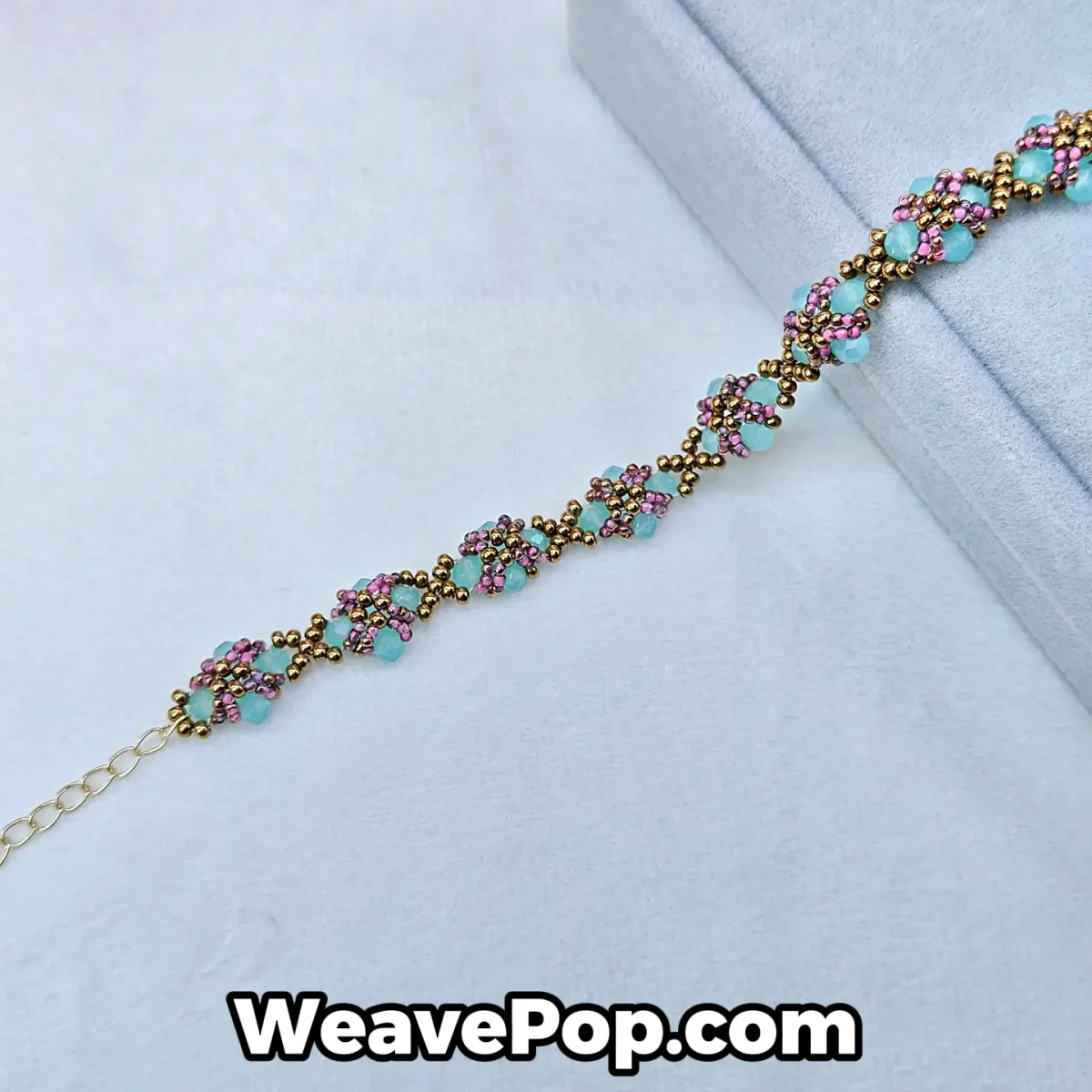 Bead bracelet kit B055 in pink color with flat beads and seed beads