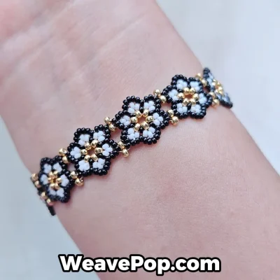 Wearing floral beaded bracelet with lace-style design B064
