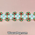 Close up of daisy flower bead bracelet showing faceted beads Miyuki seed beads and intricate floral pattern