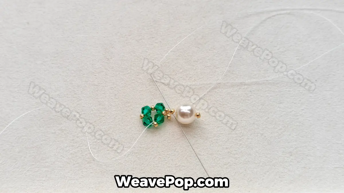 Step 12 of this seed bead necklace beading pattern - Reinforcing the structure